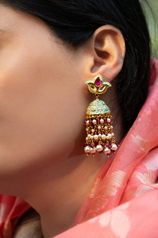 Shikhi Jhumkas